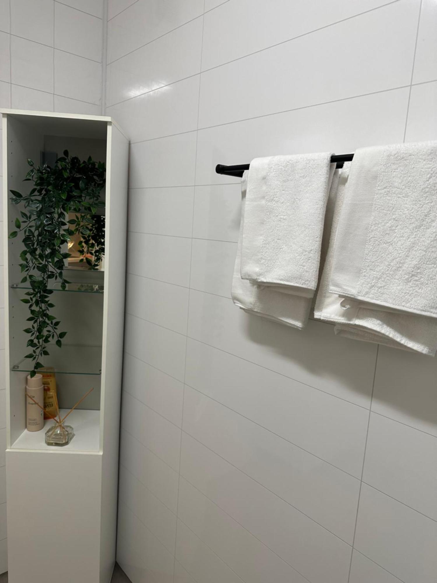 Lys Rent Og Trivelig Hybelleilighet Kristiansand Esterno foto